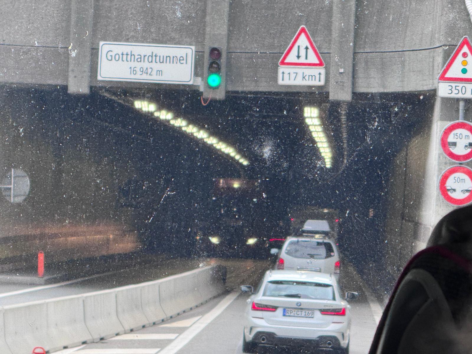 Wallfahrt Assisi Gotthardtunnel